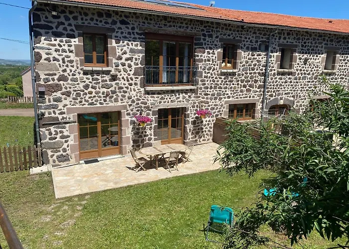Gîte Saint-Christophe-sur-Dolaison, 4 pièces, 8 personnes - FR-1-582-284