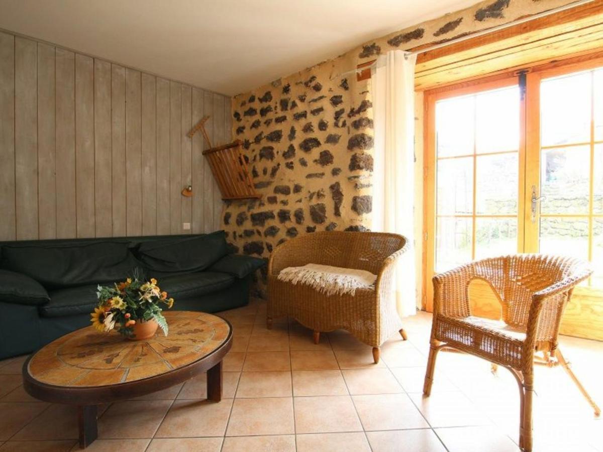 Saint-christophe-sur-dolaison, 4 Pièces, 8 Personnes - Fr-1-582-284