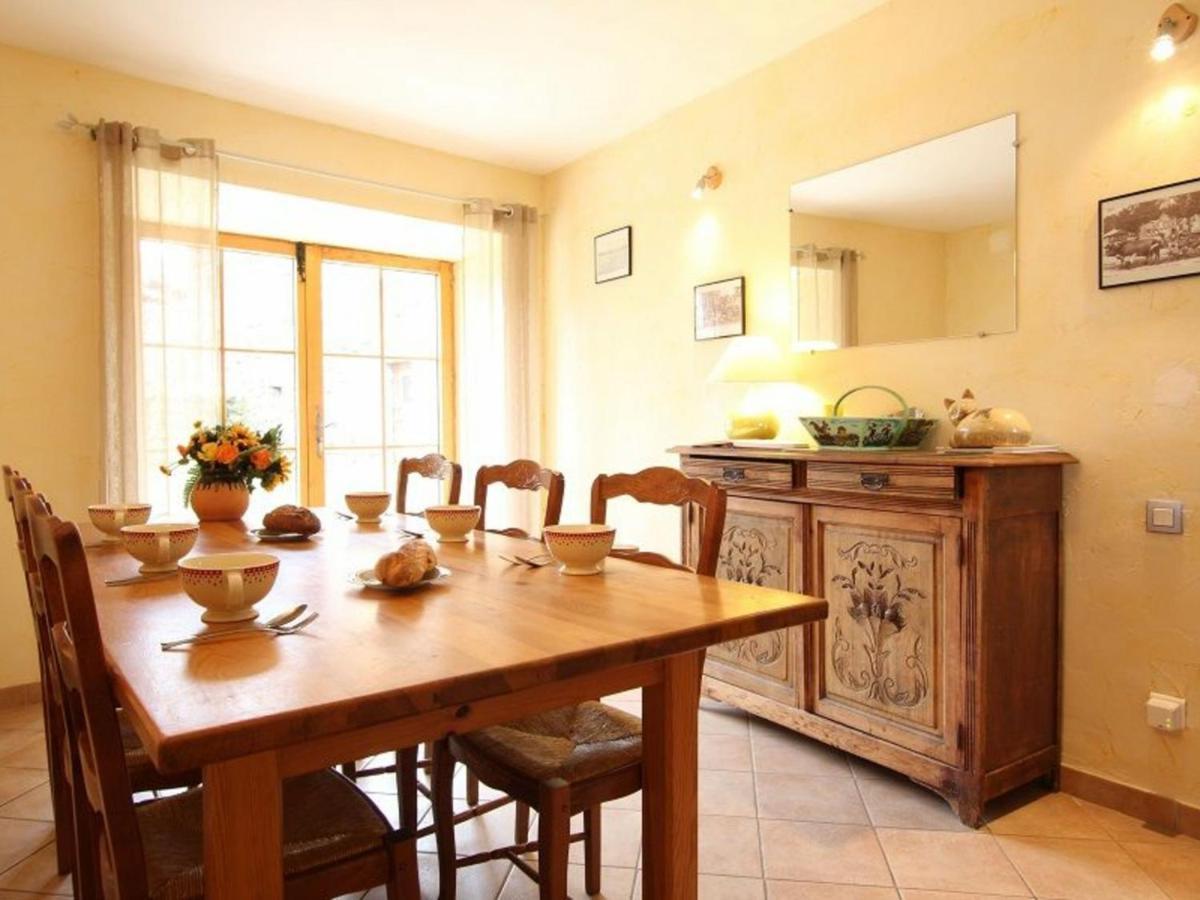 Hébergement de vacances Saint-christophe-sur-dolaison, 4 Pièces, 8 Personnes - Fr-1-582-284